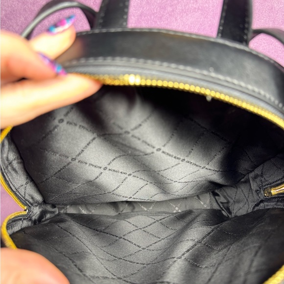 Michael Kors LG Jetset Backpack - Picture 6 of 8